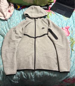 Grey Nike Tech IN GOOD CONDITION!!!!