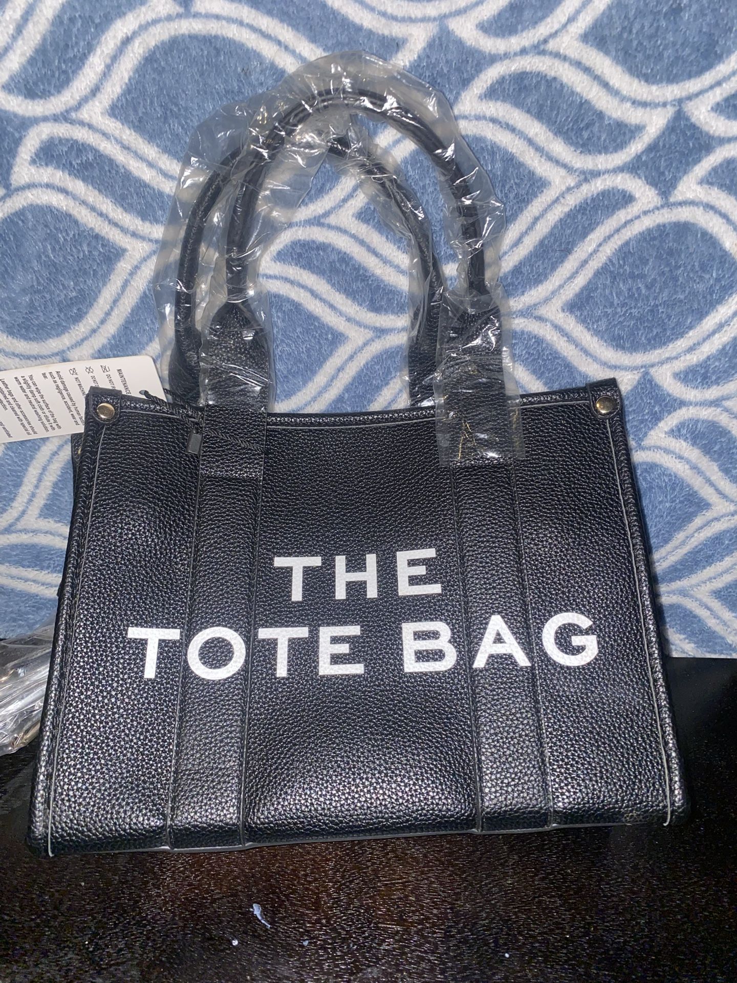 The tote bag