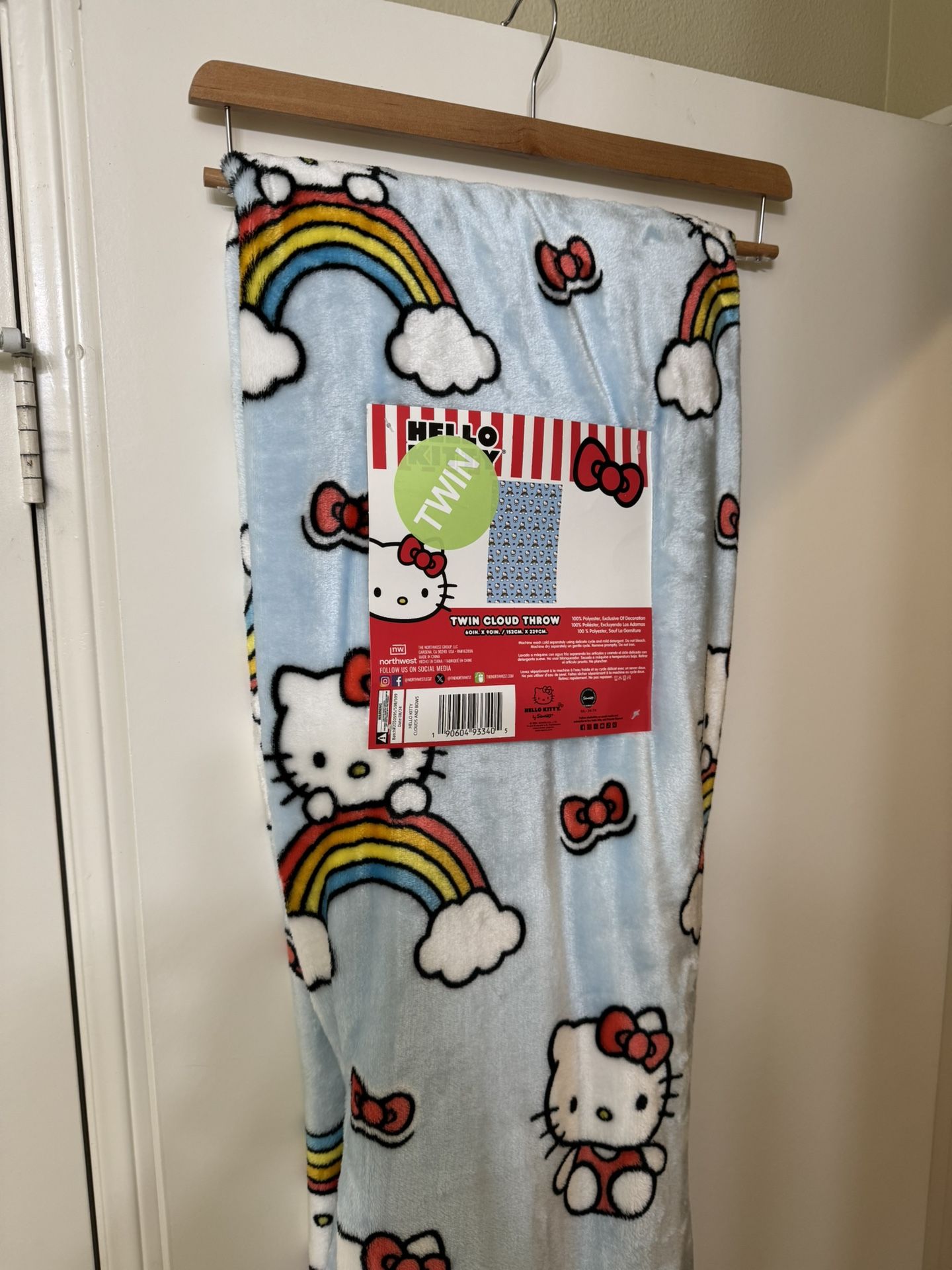 Hello Kitty Blanket