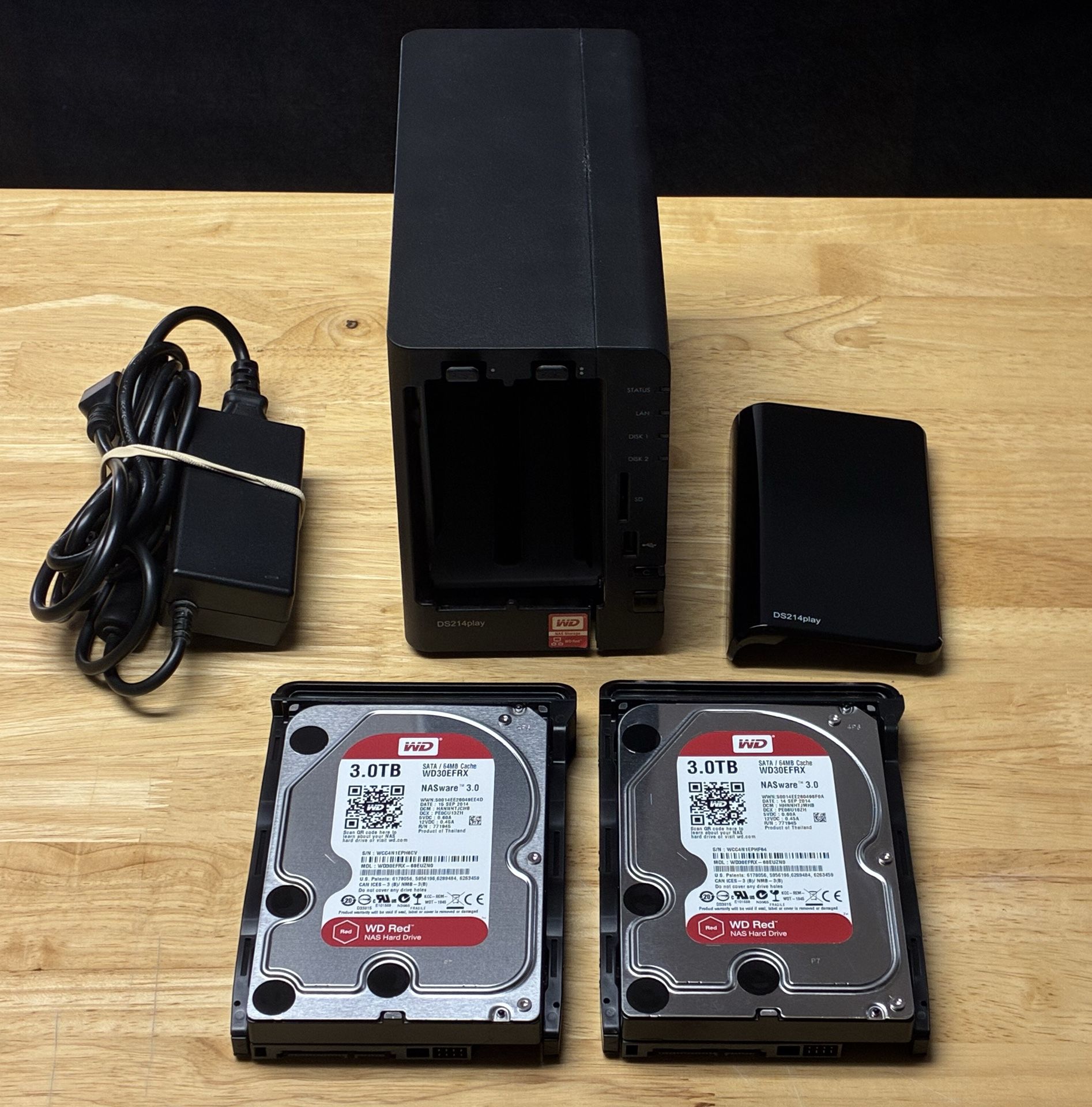 Synology DS214 Play 6TB (2) 3TB NAS WD Drives