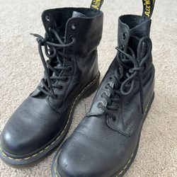 Doc Martens Boots