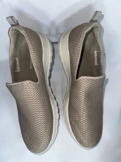 Skechers Go Walk Slip On Sneakers Shimmer Taupe Rose Gold Size 8.5