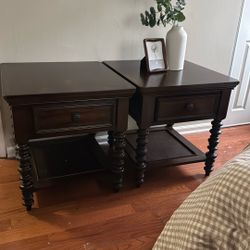 2 Wooden End Tables 