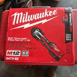 Milwaukee Force Logic 1/2-1 Kit