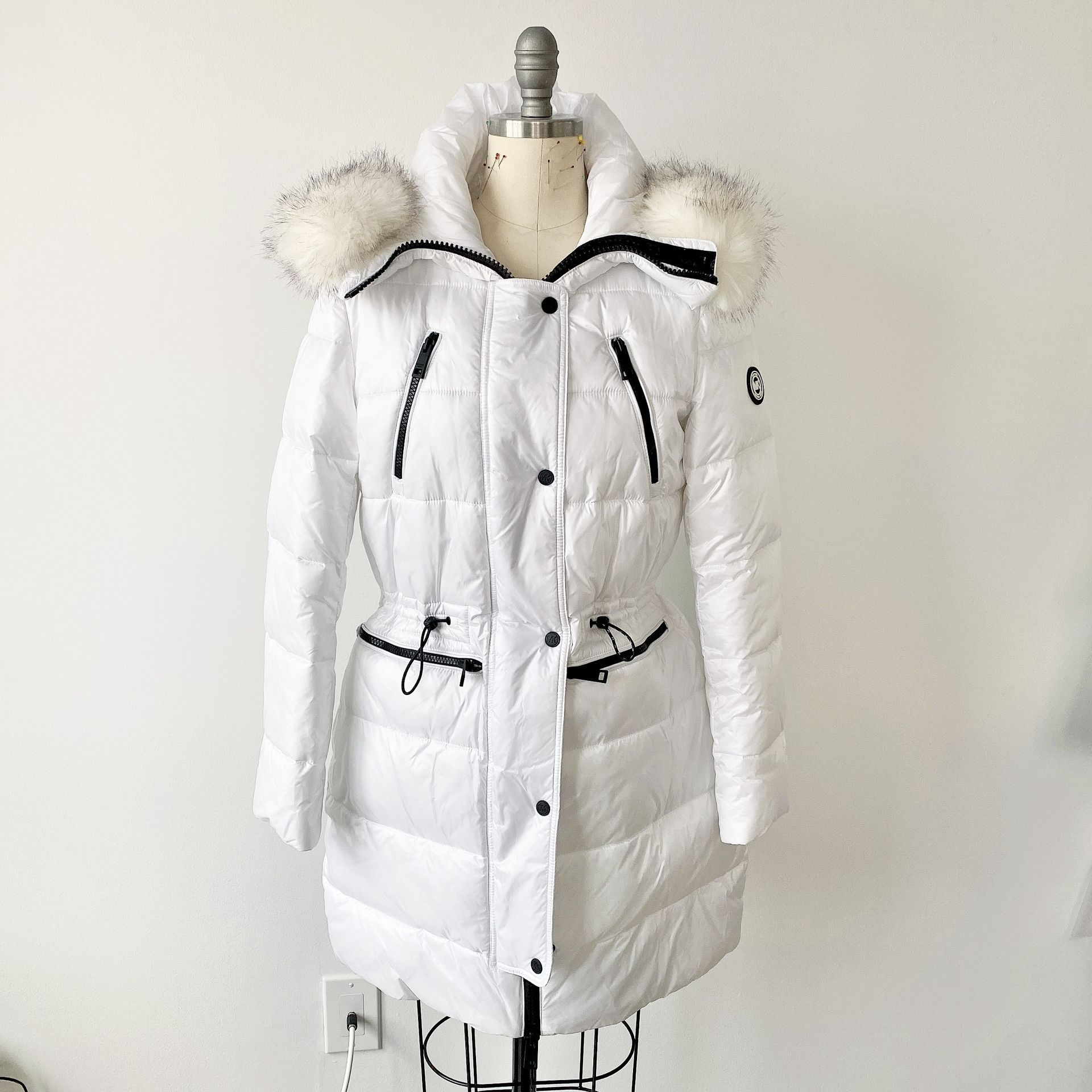 Michael Michael Kors Shiny White Puffer Coat. Size Small