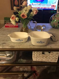 two blue cornflower  Corning casserole, dishes 1 3/4 Qt and 1 Qt no lids P-1-B , P-1 3/4 -B