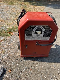 Lincoln Electric AC-225-S Arc Welder