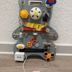 Montessori Busy Board 