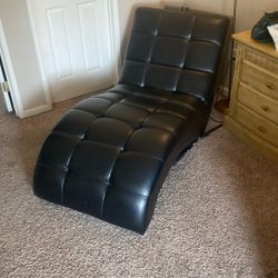 Chase Chair