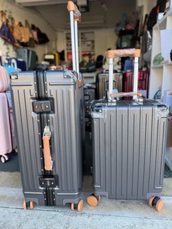 Aluminum frame luggage