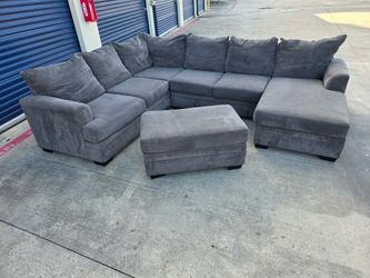 Sectional with chaise and storage ottoman