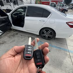 Llaves De Autos / Car Keys And Remotes