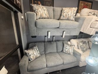 Sofá & Loveseat  On Sale For A Limited Time❄️