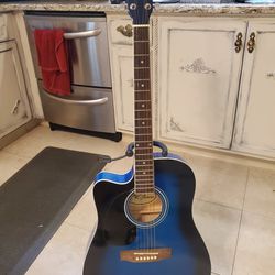 Left Handed Acoustic Guitar With Carrying Case