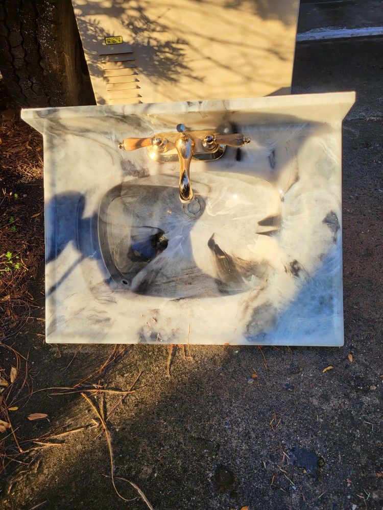 25" Vanity Sink