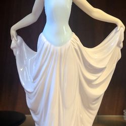 "The Dancer" Lladró Figurine