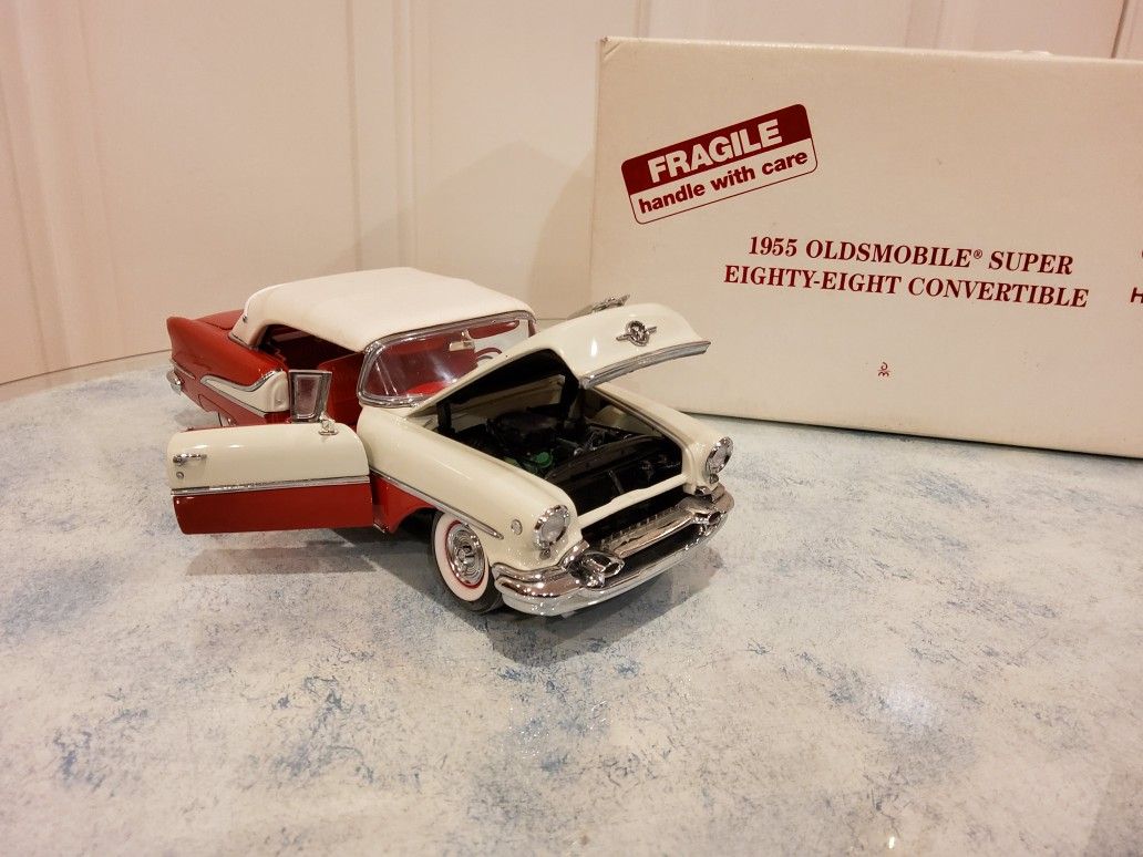 Danbury Mint 1955 Oldsmobile Super 88 Convertible/ In Box