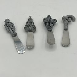 4 Pc WALLACE CHRISTMAS SPREADERS SERVER SET SANTAS STAINLESS CHEESE