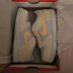 Nike Sneakers 