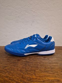Li-Ning TF Turf "Blue White" Athletic Soccer Shoes 
Boy's Size US 5.5