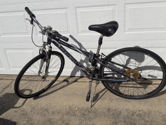 2003 TREK 7300 Multitrack Road Bike Bicycle for Sale in Gulf