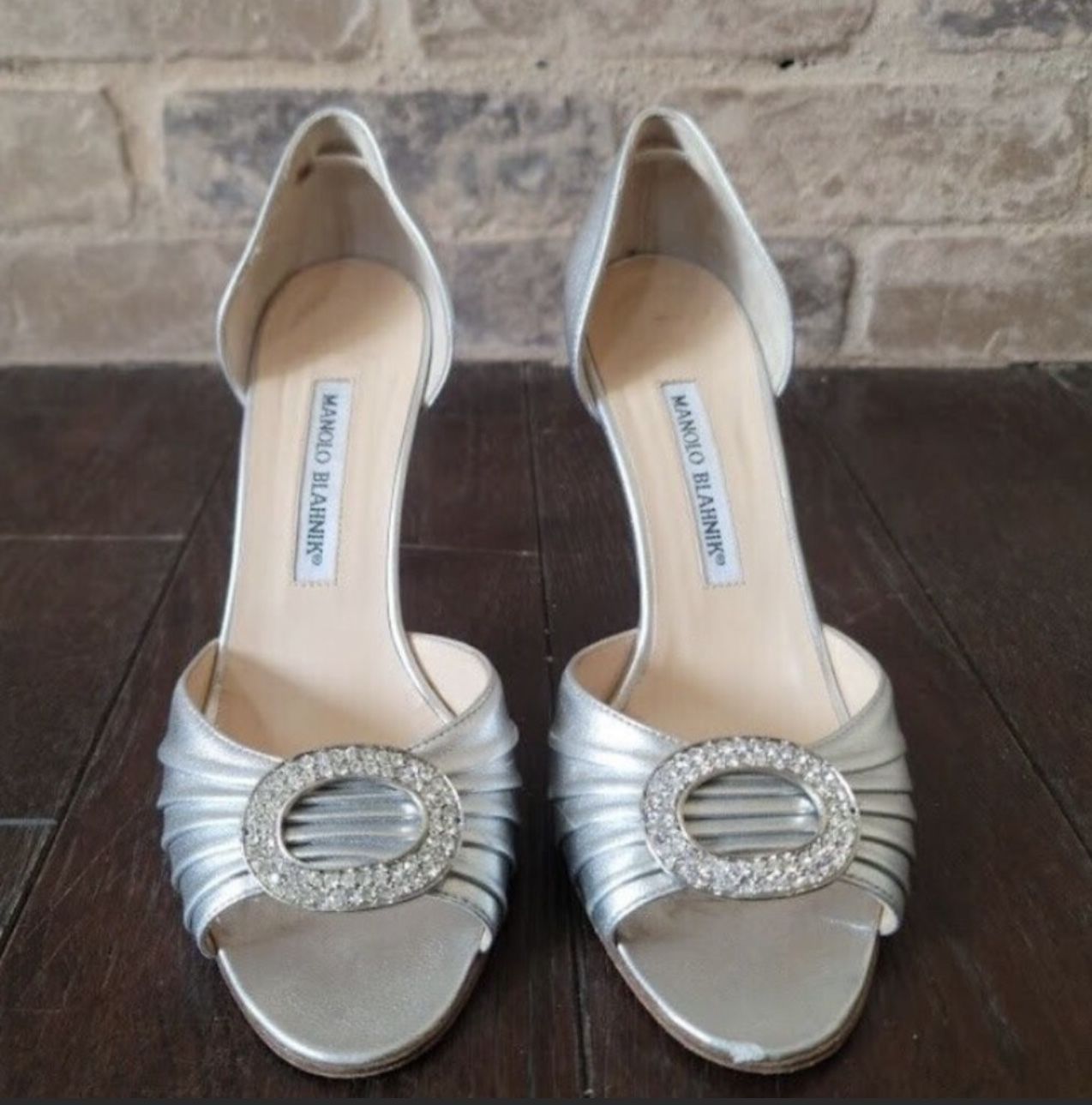 Manolo Blahnik Sedaraby d’Orsay Silver Carrie Bradshaw Heels