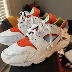Nike Huaraches Size 12s
