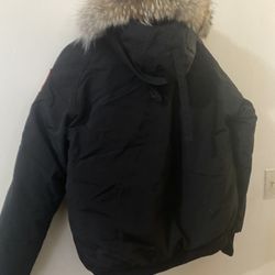 Canada Goose Bomber Size L/M