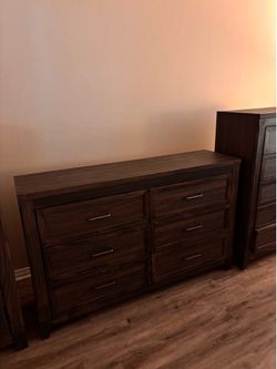 Lightly used dresser set for sale