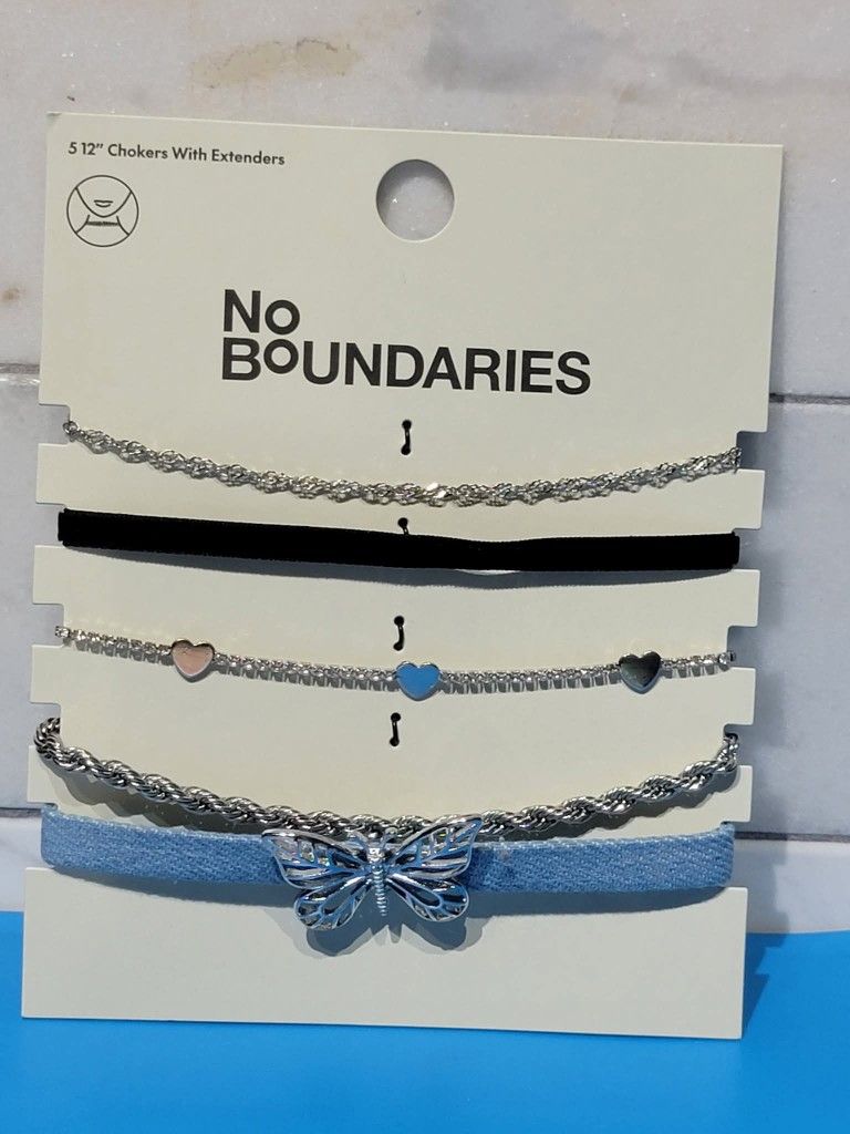 5ct Choker Pack with Butterfly and Hearts 
$3 (One Available)