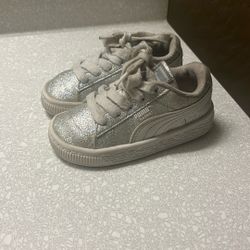 Puma shoes in Silver Glitter. Size 5c