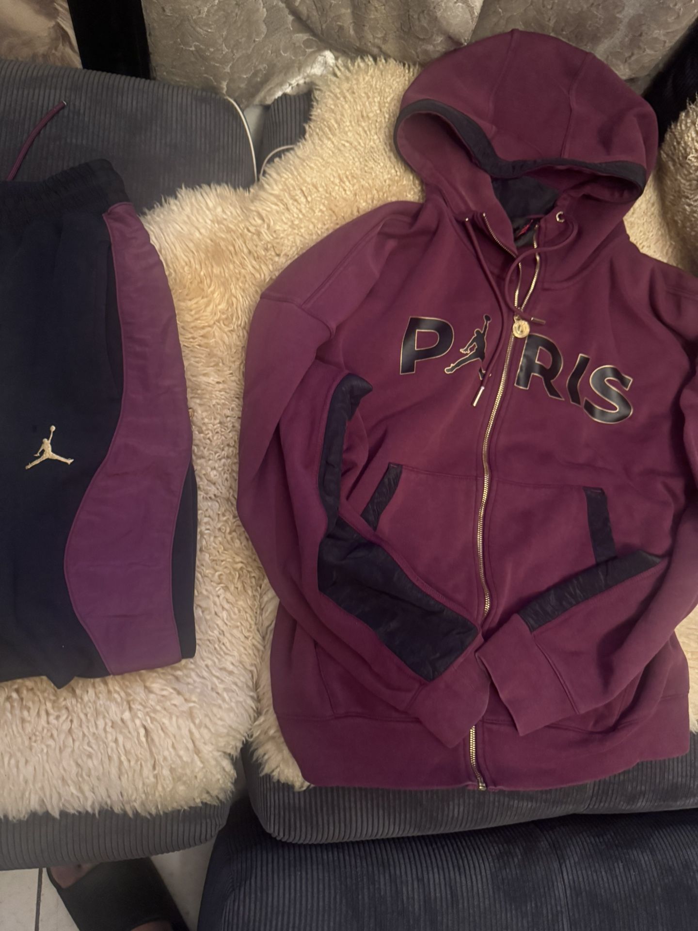 Jordan Nike Set Paris 150$