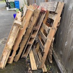 Free Wooden Pallets 