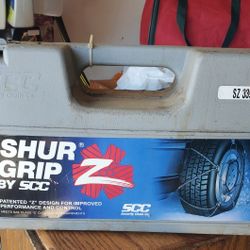 Shur Grip Chains. In Case.