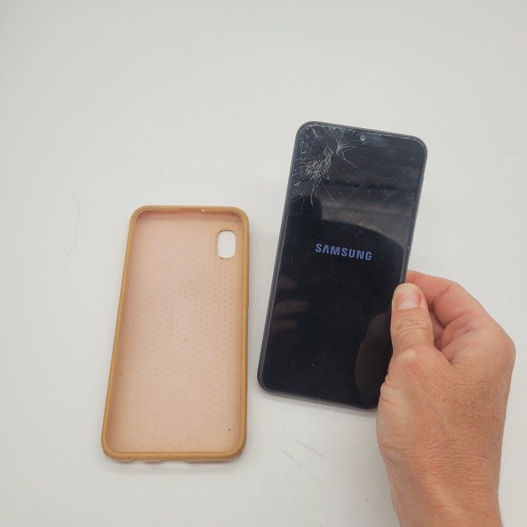 Samsung Galaxy A10e - 32 GB, (Wifi & Verizon) Blue, Cell Phone, No Sim, Working.