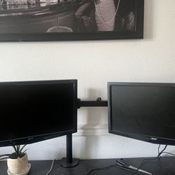 Dual Acer Monitor With Stand 