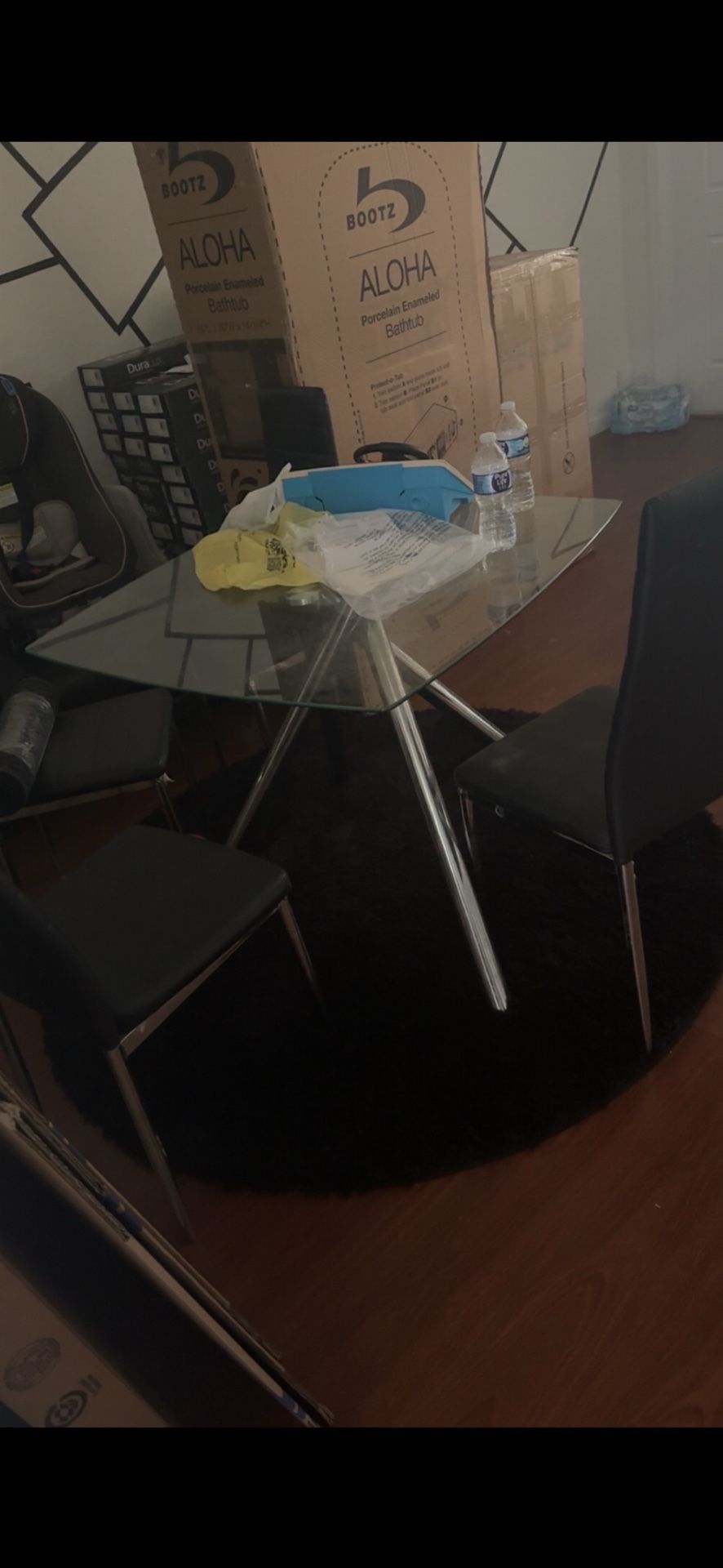 Glass Dinning Table With 4 Chairs