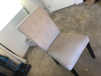 4 Dining Chairs