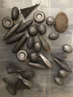 32 assorted 4 ounce fishing sinkers