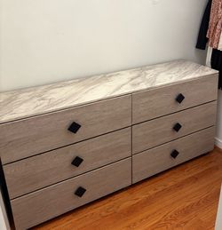 Free Drawers marble top
