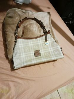 Dooney Bourke