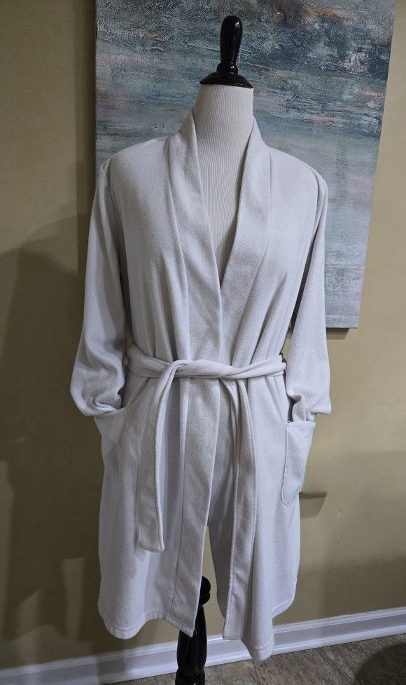 WHITE BATHROBE SZ XXL π’ PERFECT FOR A COUSIN EDDIE HOLIDAY DISPLAY