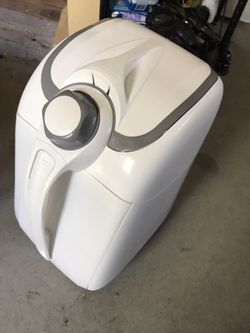 TOMMEE TIPPEE Diaper Genie disposal system with refills