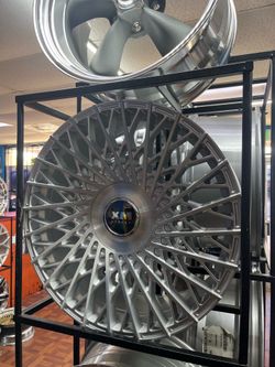 🔥 22” 5 LUG SILVER BRUSHED XM-615 WHEELS FOR SALE 🔥
