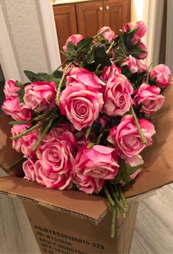 Valentines day Over 200 artificial pink roses! Two tones pink