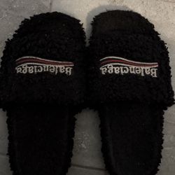 Balenciaga Size 7.5
