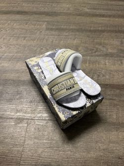 🔥 CHRISTIAN DIOR SLIDES