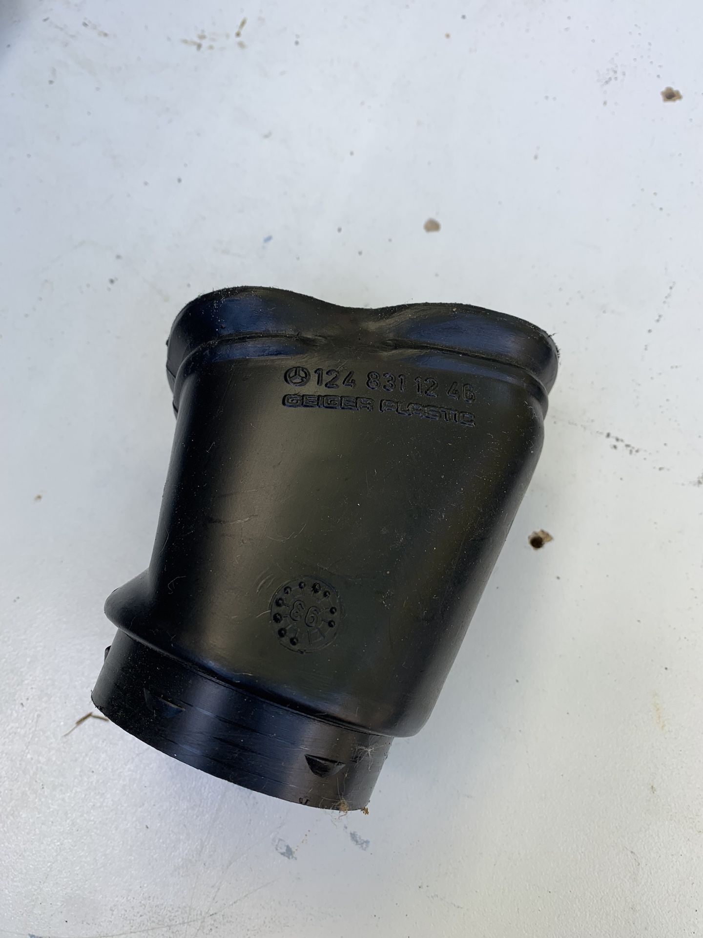1995 Mercedes Air Duct 