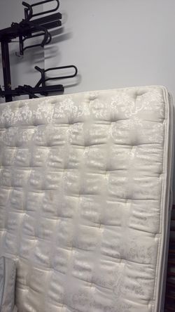King size mattress