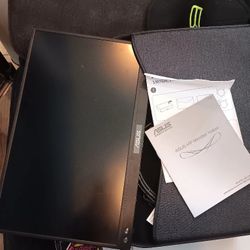 AsusTek LCD Monitor 